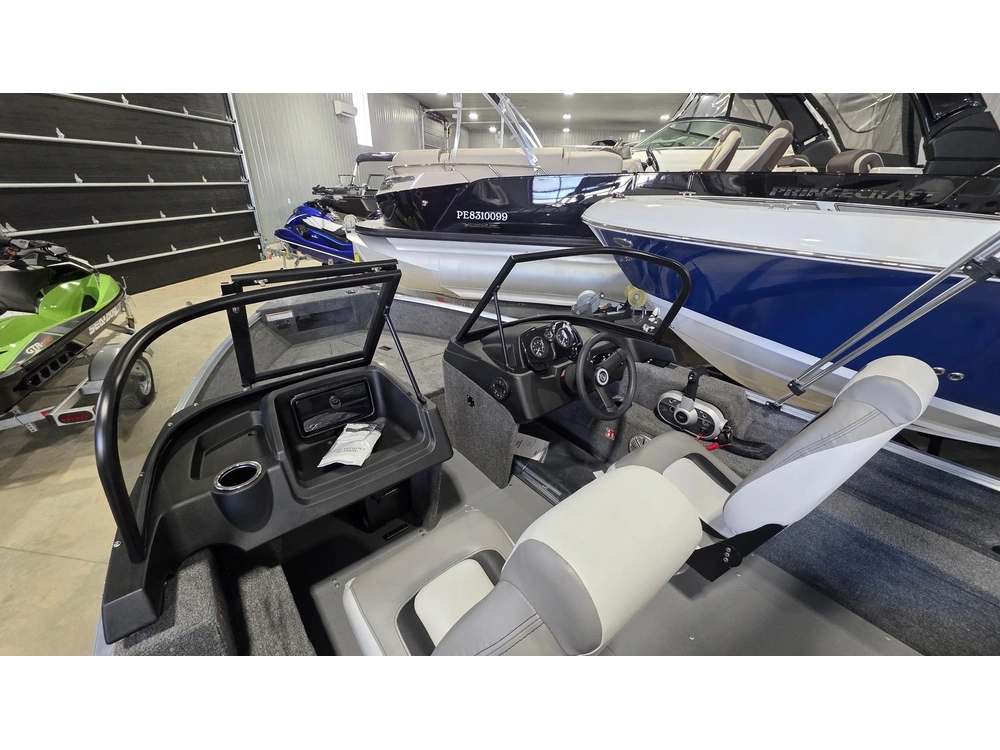 2026 Princecraft Holiday Max 162 Ws alt