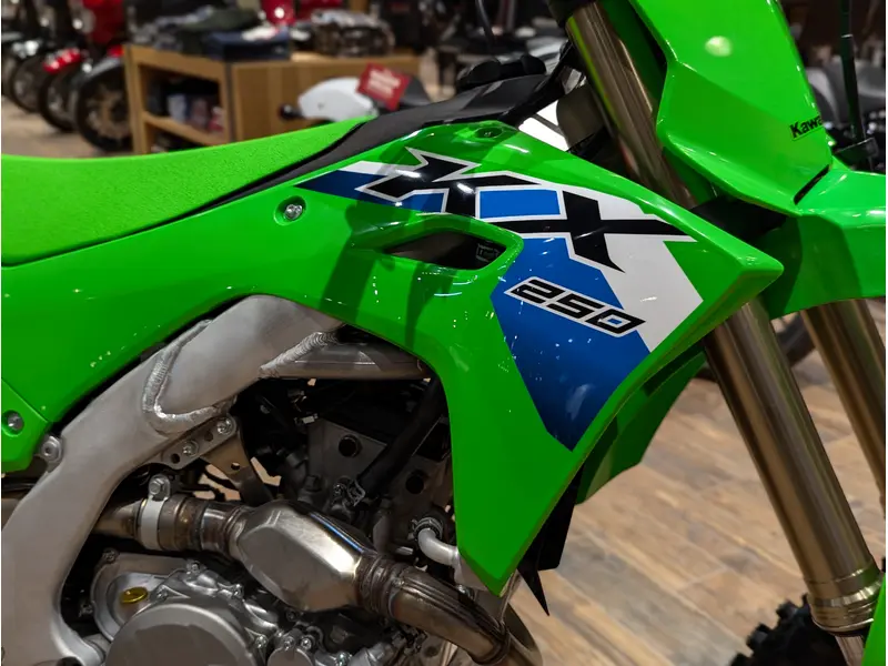 Kawasaki KX250 // Lime Green 2026