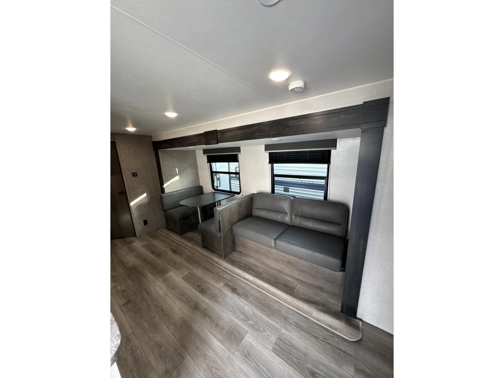 2021 Highland Ridge Rv Open Range 26bhs alt