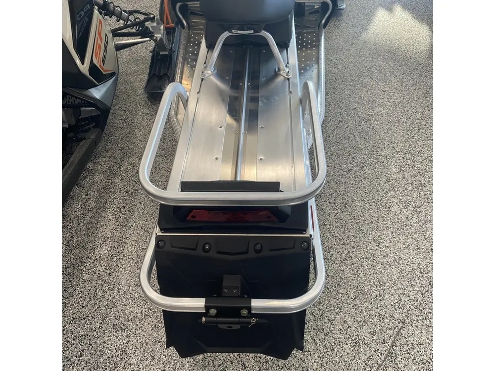 2025 Polaris 550 Voyageur 155 Es alt