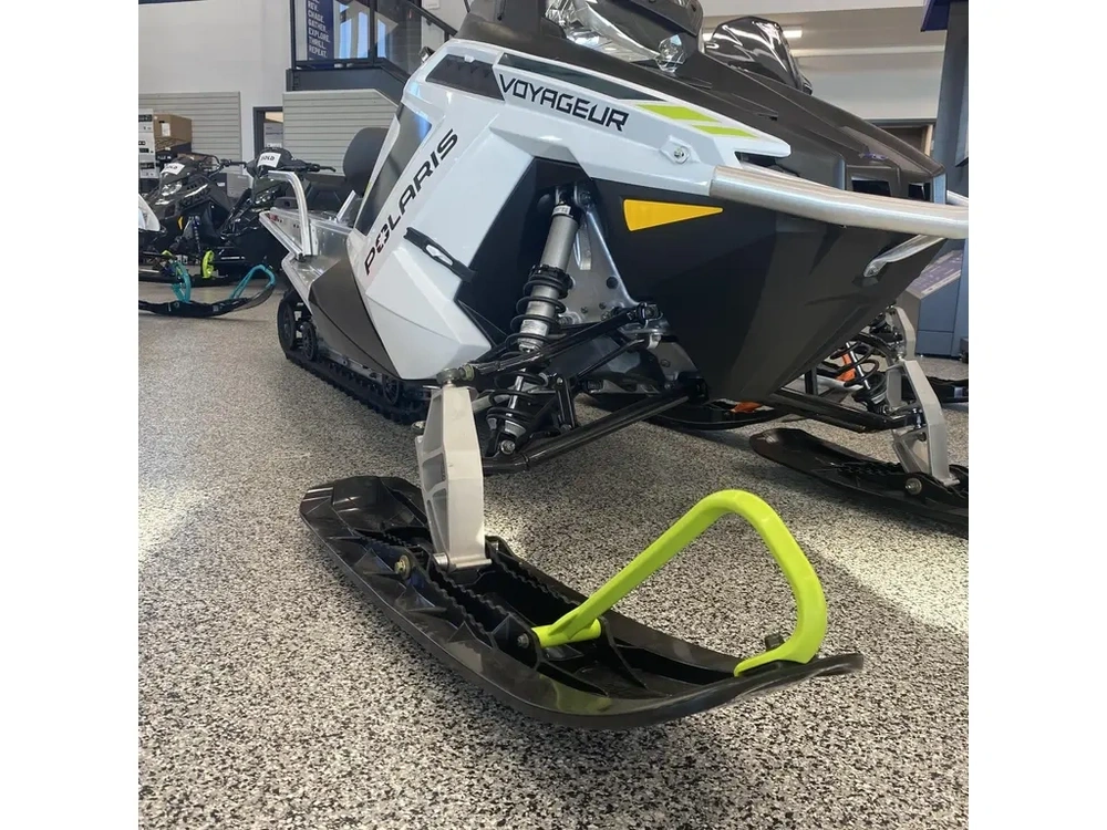 2025 Polaris 550 Voyageur 155 Es alt