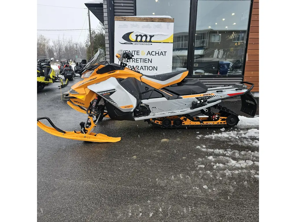 Ski-Doo RENEGADE X-RS 850 2019
