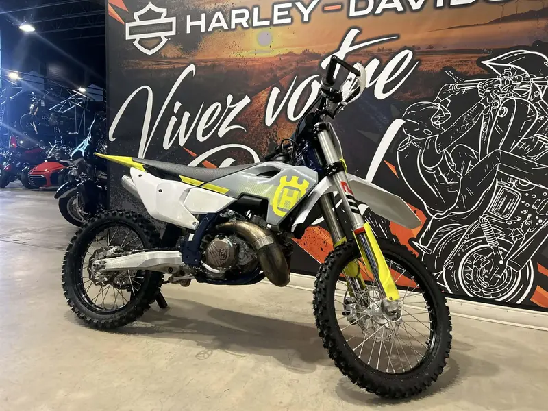 2024 Husqvarna TC250 thumbnail 3