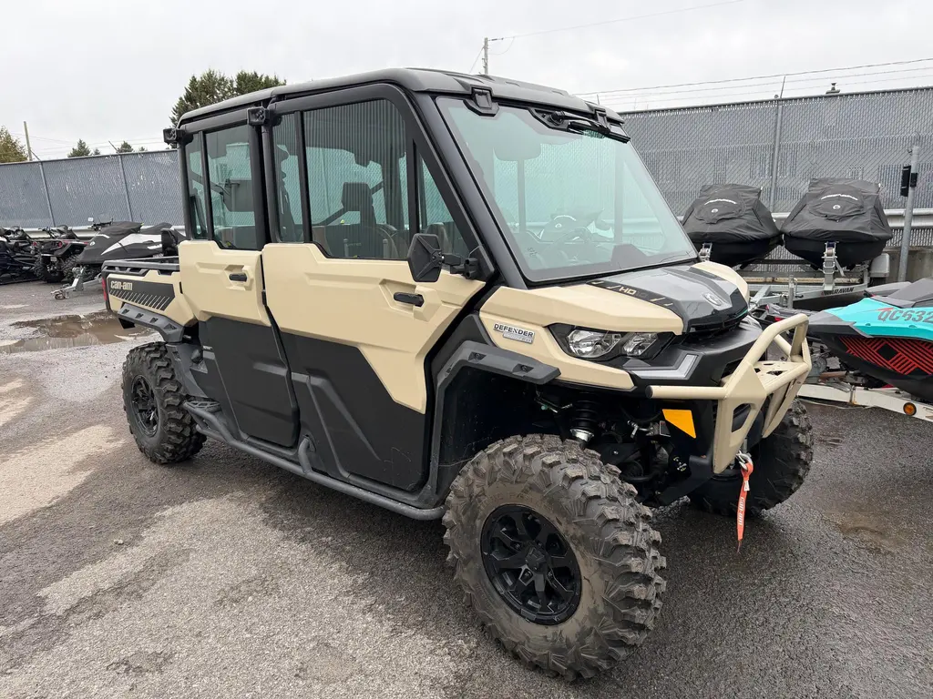 2024 Can-Am Defender MAX Limited CAB HD10