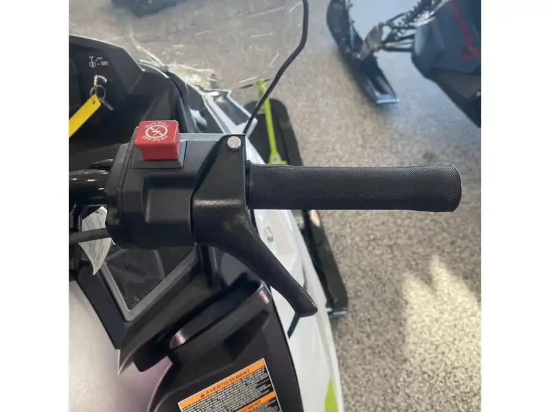 2025 Polaris 550 VOYAGEUR 155