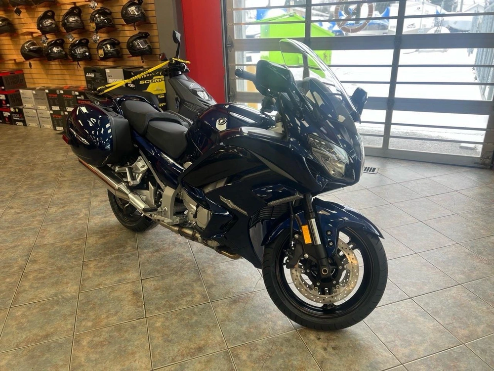2025 Yamaha Fjr1300 alt