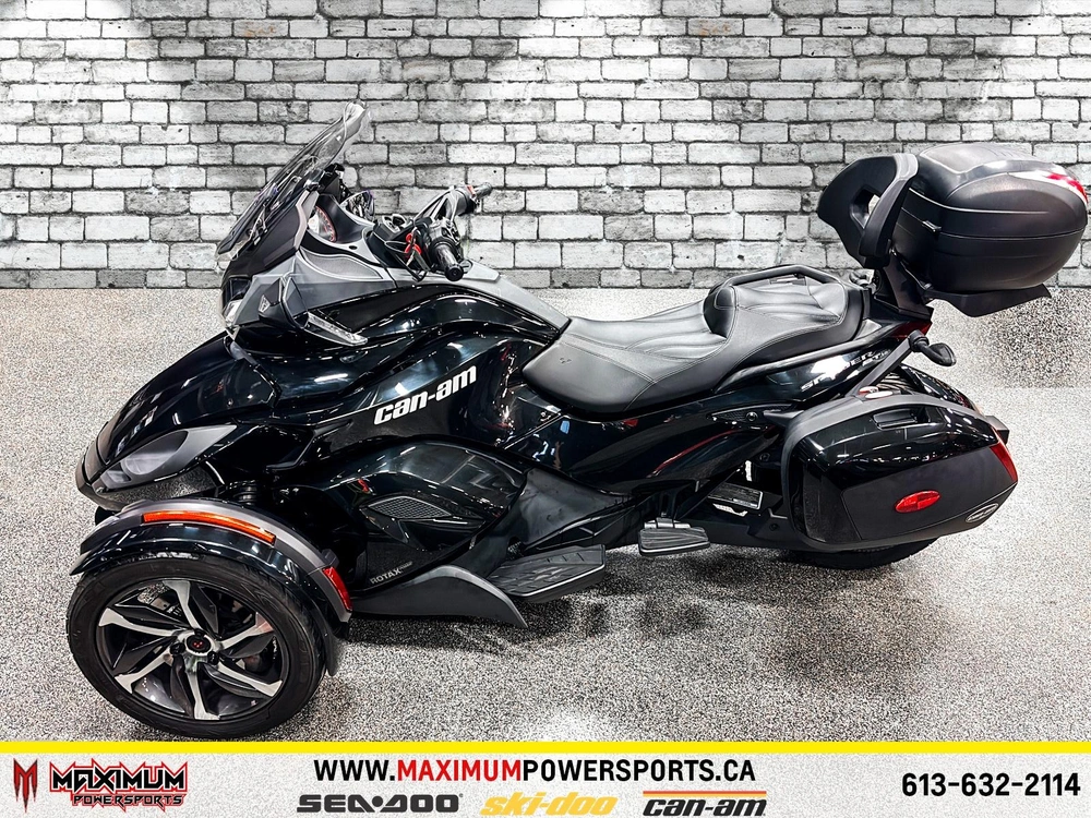 Can-am Spyder Sts Sm5 2014 alt