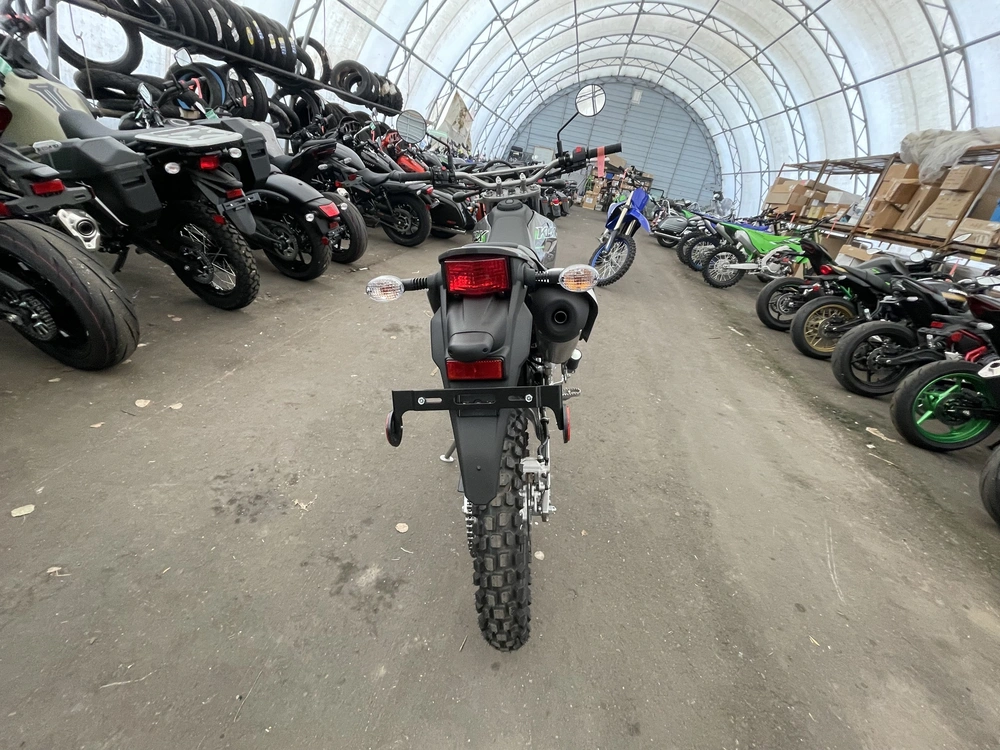 2025 Kawasaki Klx230 alt