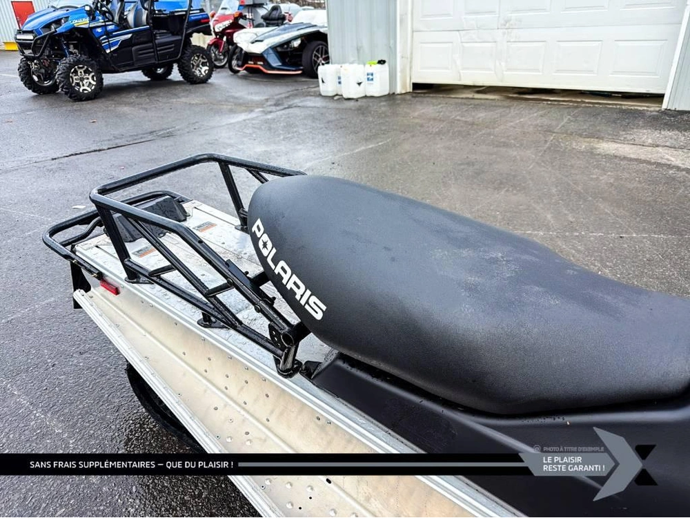 Polaris Indy Voyager 550 144 2023 alt