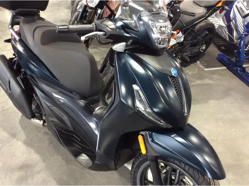 2022 Piaggio BV 400 S thumbnail 7