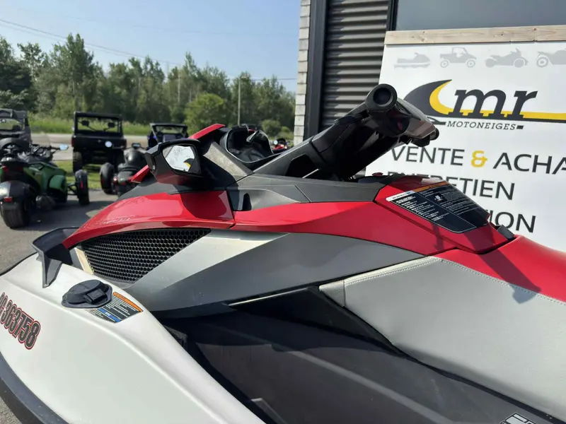 2010 Sea-Doo GTX IS 215 thumbnail 6