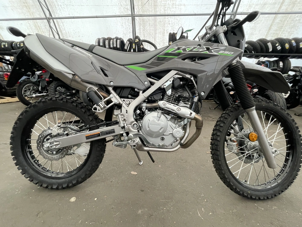 2025 Kawasaki Klx230 alt