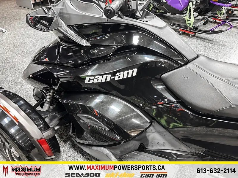 2014 Can-Am SPYDER RTS SM5