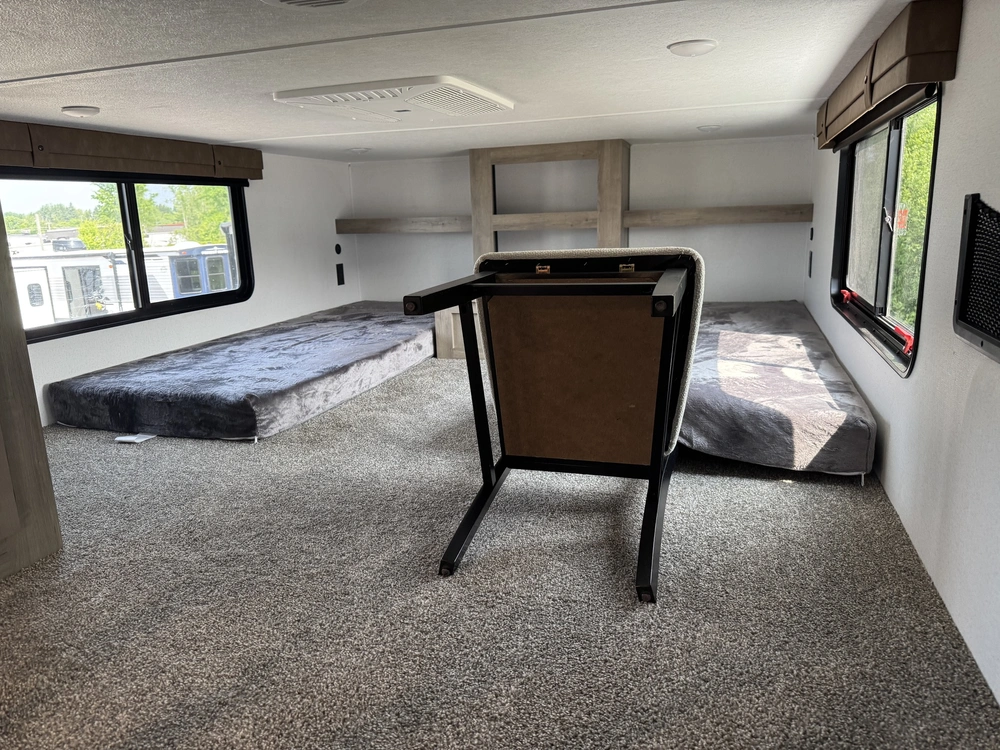 Palomino Puma (park) 402lft 2026 alt