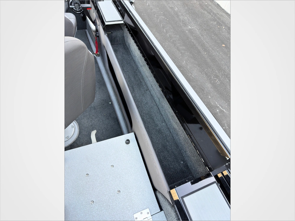 2026 Smoker-craft Ultima 172 Dc alt