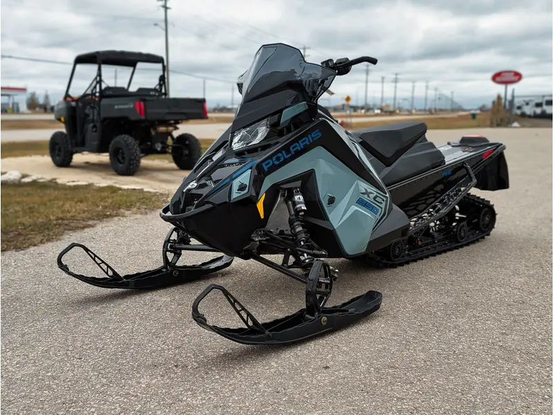 2026 Polaris 850 Switchback XC 146 // Hemlock Blue/Black/Velocity Blue
