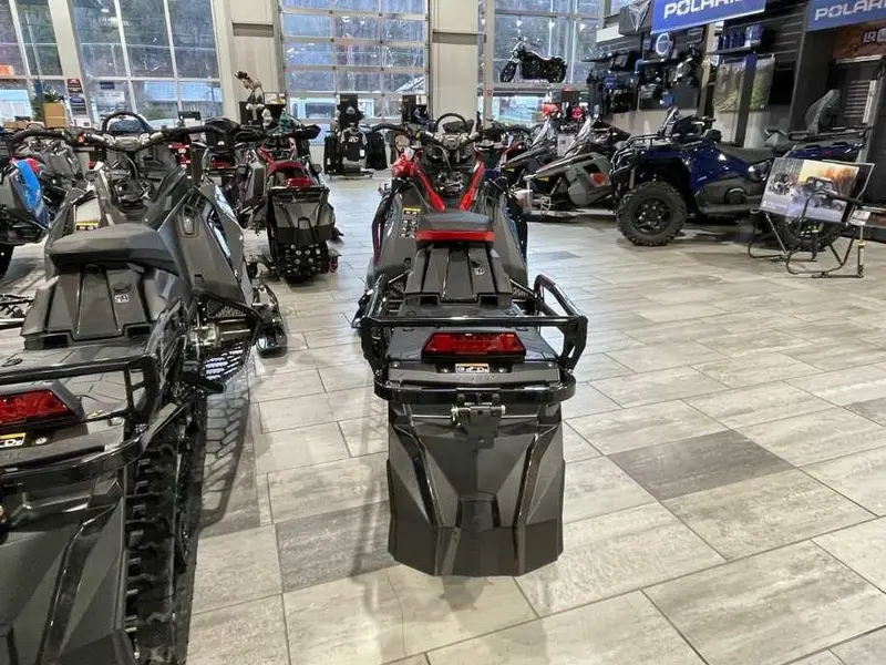 2024 Polaris PROSTAR S4 VOYAGEUR 146