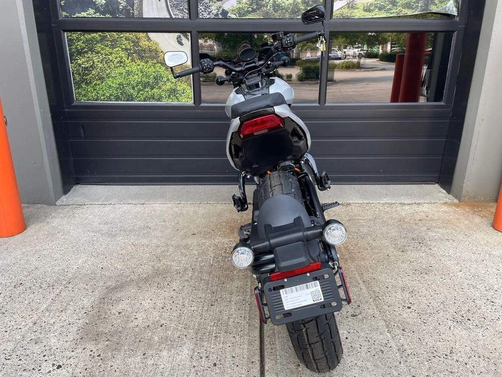 2024 Livewire S2 Del Mar® alt