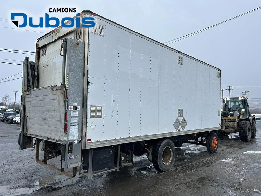 Central Truck Body Dry Box 24' 2015 alt