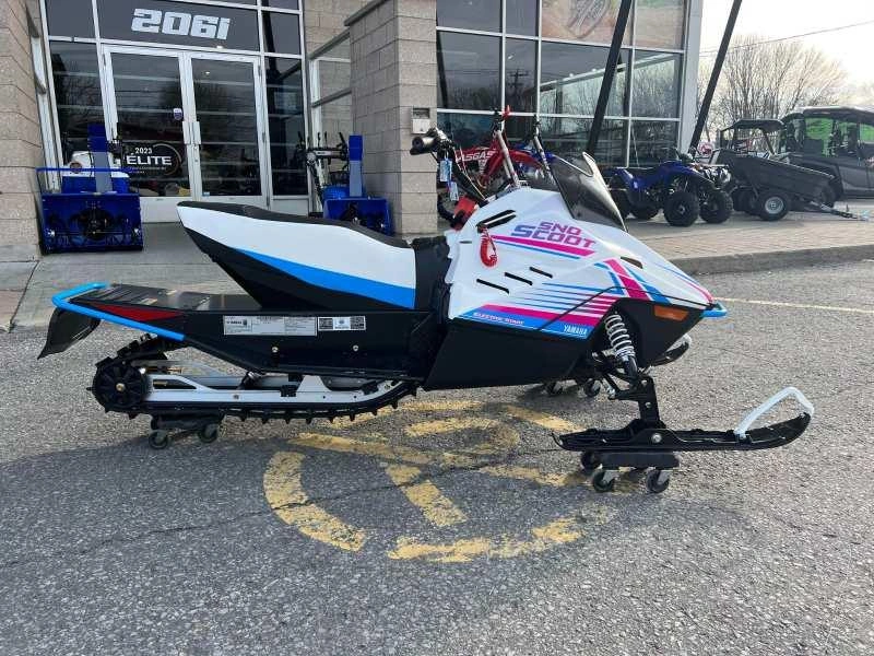 Yamaha Snoscoot Es Blanc Bleu No 2024 alt