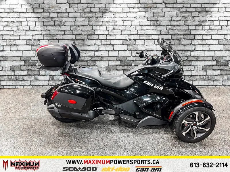 2014 Can-Am SPYDER RTS SM5