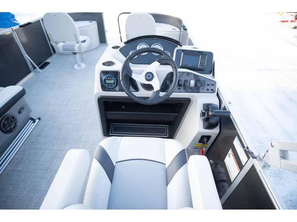 2025 Suncatcher Select 20fc alt