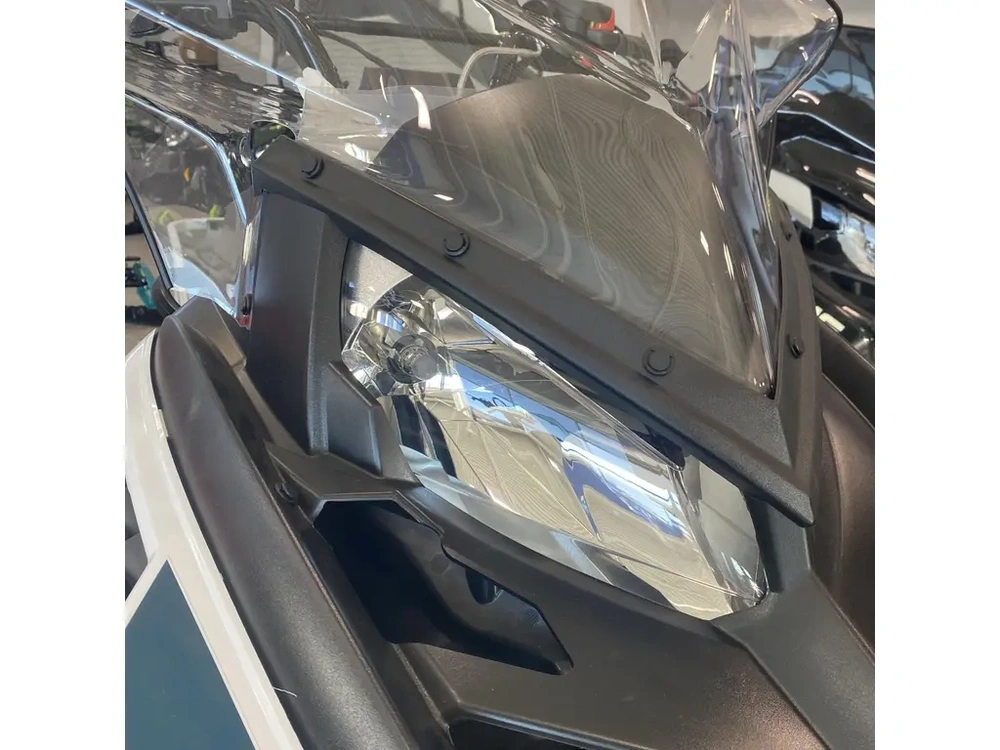 2025 Polaris 550 Voyageur 155 Es alt