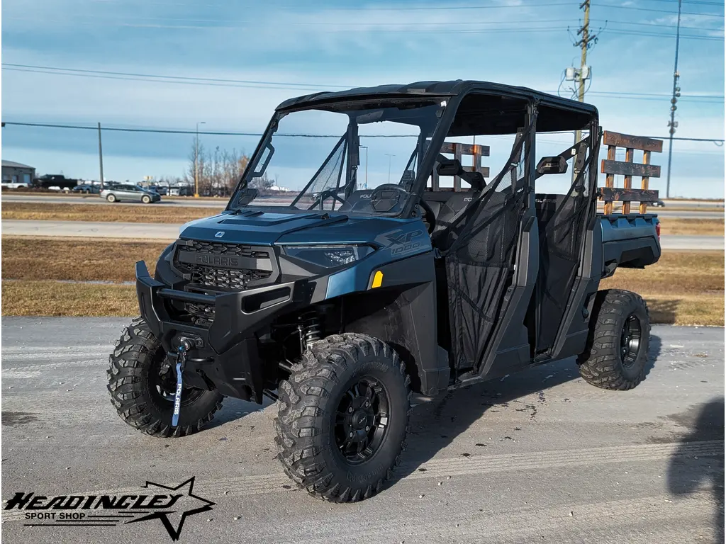 2025 Polaris Ranger Crew XP 1000 Premium // Blue Slate Metallic Smoke 