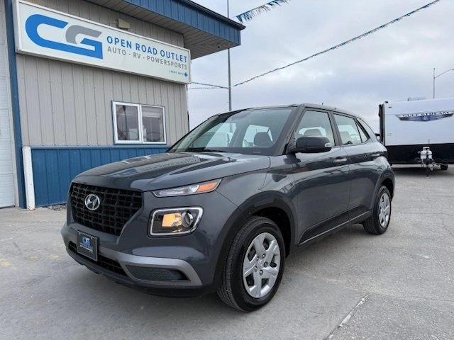 2025 Hyundai Venue Essential alt