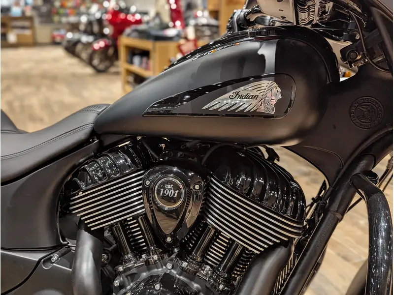 2026 Indian Motorcycle Chieftain Dark Horse + PowerBand Audio Package // Black Smoke