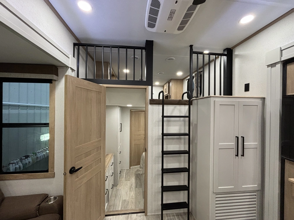 Forest River Sierra 41duplex 2026 alt