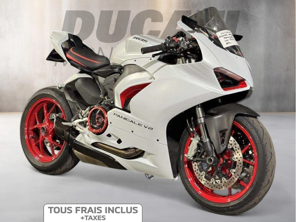 Ducati Panigale V2 2021 alt