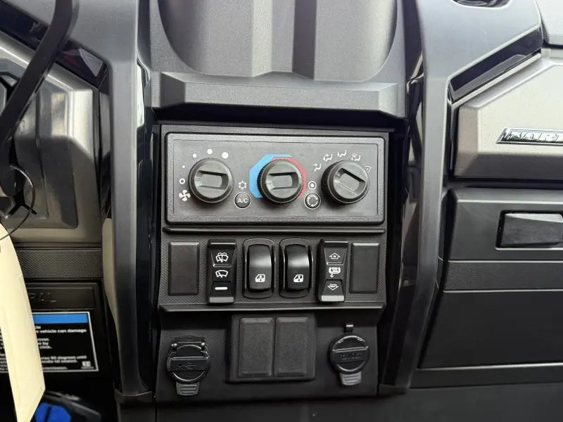 2025 Polaris Ranger XD 1500 NorthStar Premium thumbnail 13