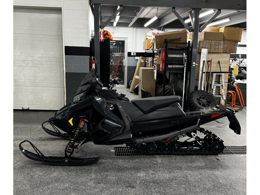 Polaris 850 Indy Vr1 Dynmx 2026 alt
