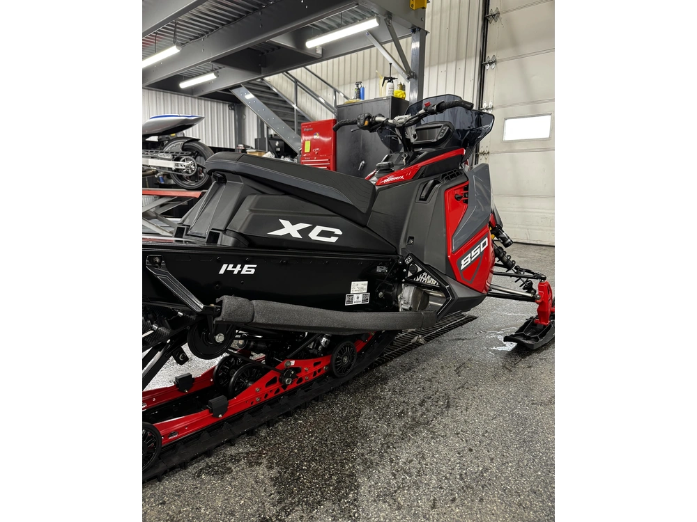 Polaris 850 Switchback Xc 146 2024 alt