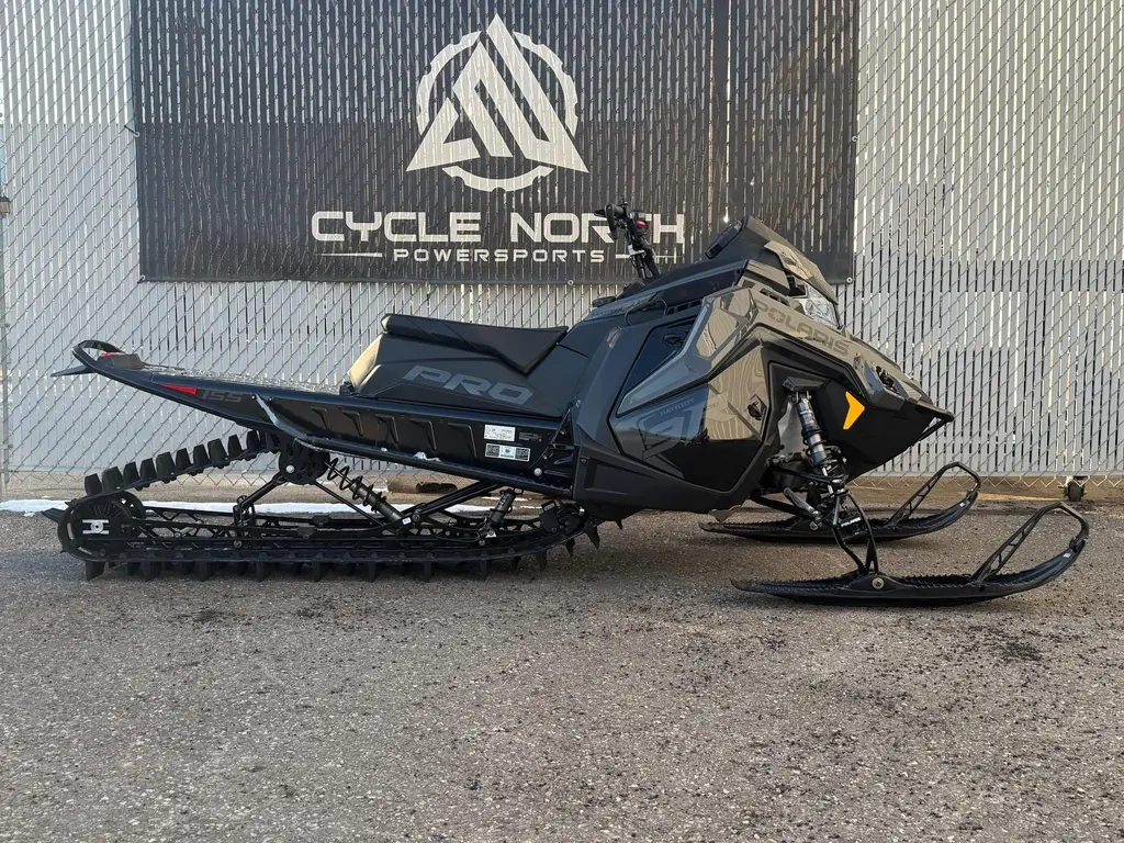 2025 Polaris 9R PRO RMK 155"