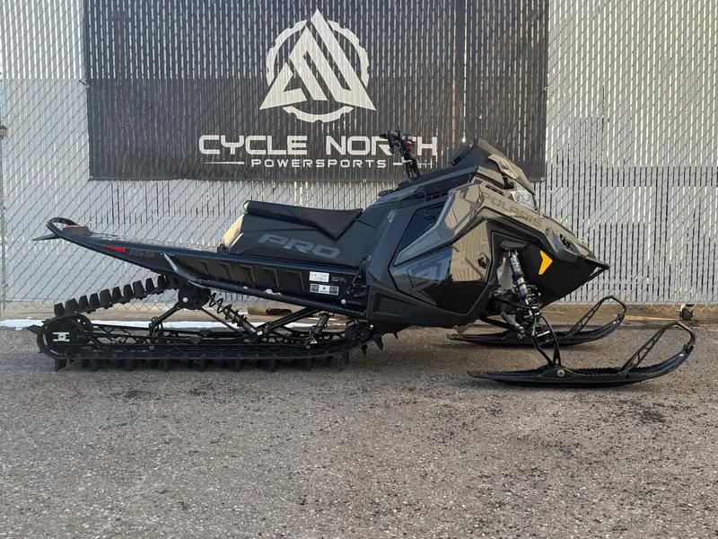 2025 Polaris 9R PRO RMK 155"