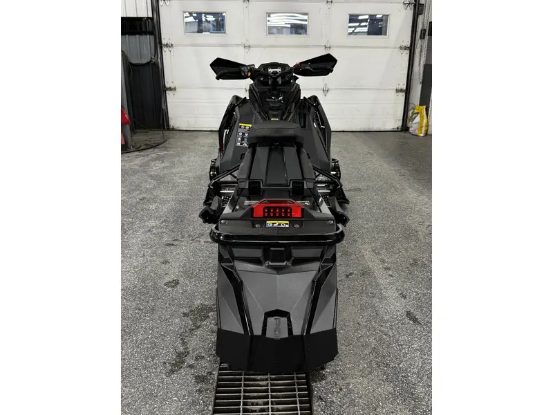 2026 Polaris 9R INDY XCR 137