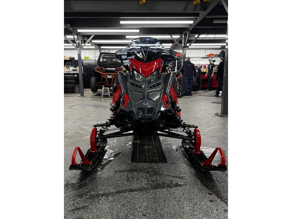 Polaris 850 Switchback Xc 146 2024 alt