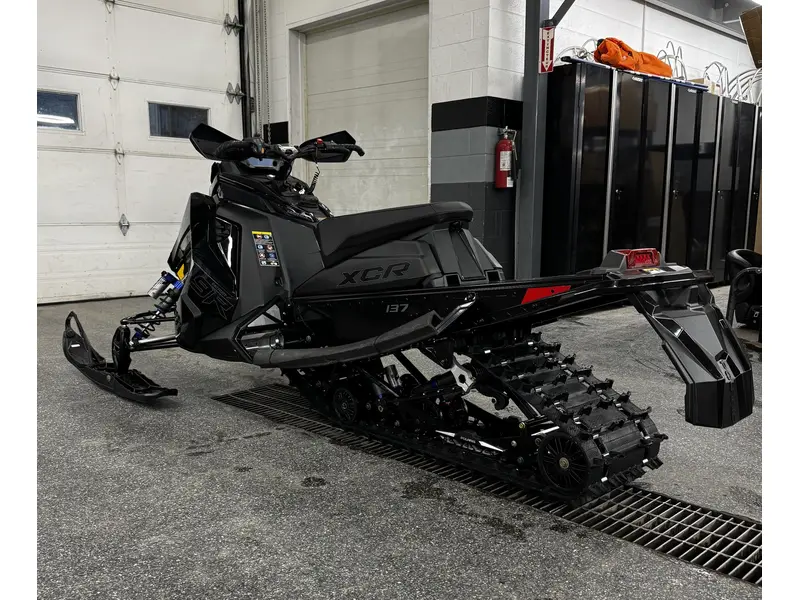 2026 Polaris 9R INDY XCR 137