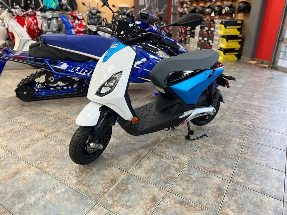 Piaggio Piaggio 1 Active 2022 alt