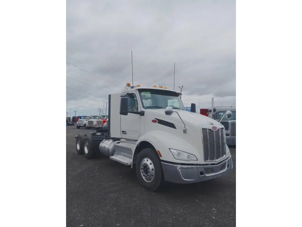 2026 Peterbilt 579 