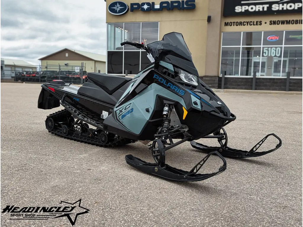2026 Polaris 850 Switchback XC 146 // Hemlock Blue/Black/Velocity Blue