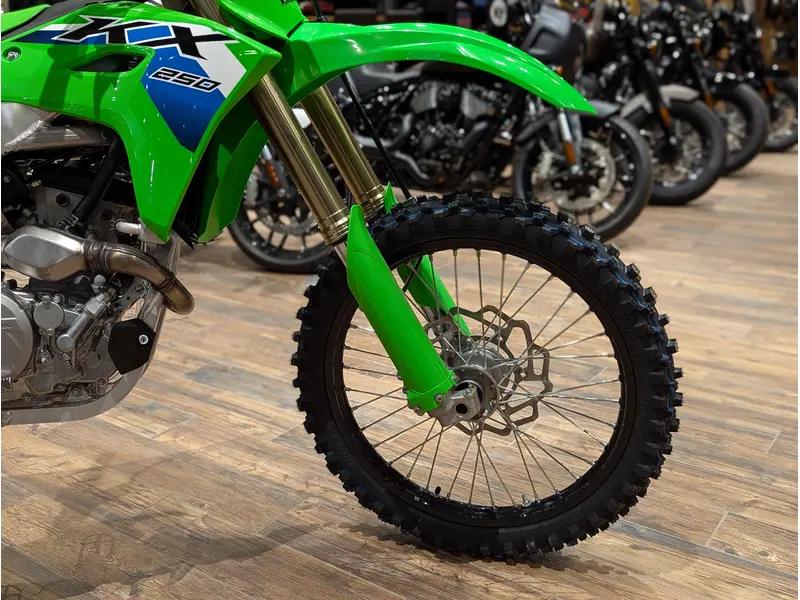 Kawasaki KX250 // Lime Green 2026