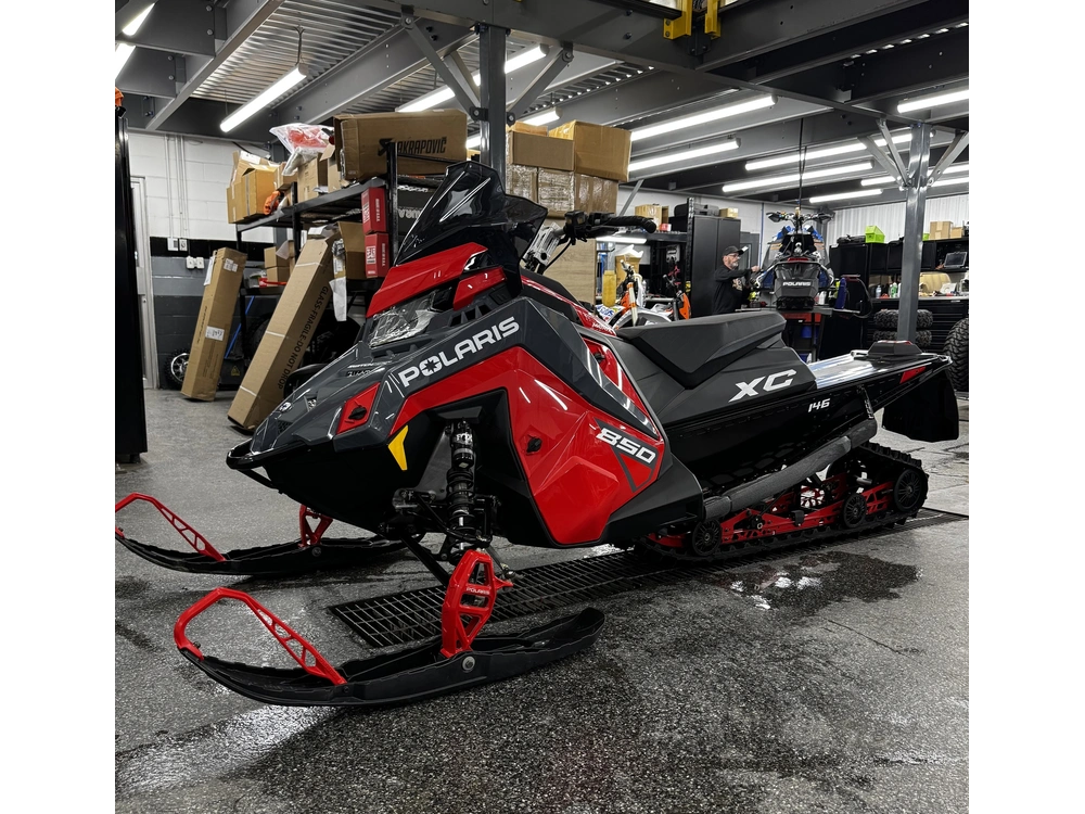 Polaris 850 Switchback Xc 146 2024 alt