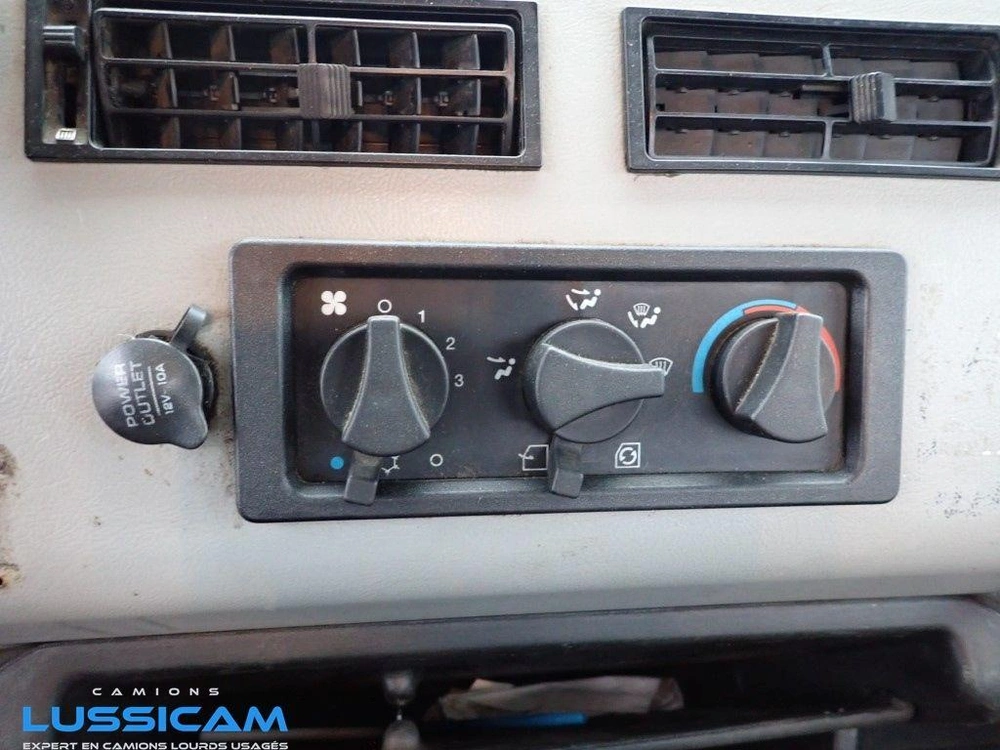 Freightliner Fl80 1999