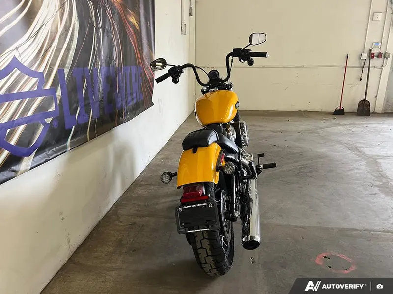 2025 Harley-Davidson FXBB - Street Bob® thumbnail 4