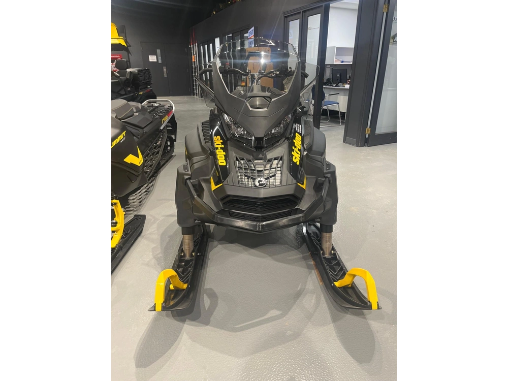 Ski-doo Tundra Le 600 Efi 154x16x1.5 2026 alt