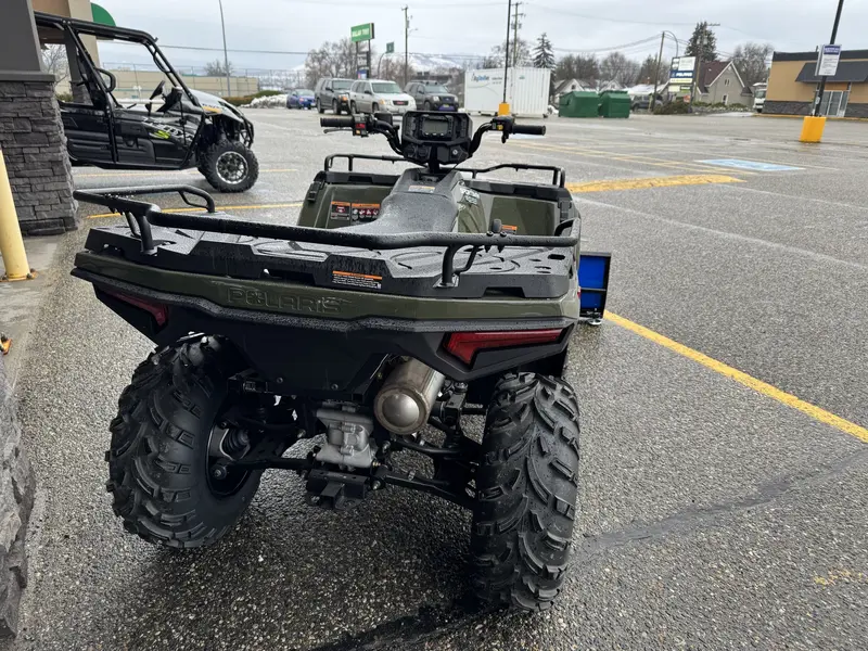 2025 Polaris Sportsman 450 H.o. Eps With Winch And Plow alt