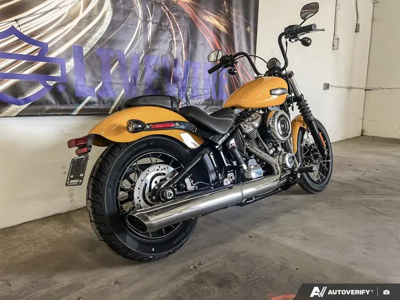 2025 Harley-Davidson FXBB - Street Bob® thumbnail 7